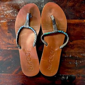 Reef Ladies Flip Flops size 9 leather beaded brown